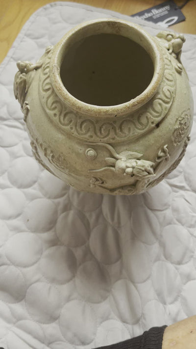 Yuan Dynasty Porcelain Celadon Glazed lidded Dragon jar bird Finial Funerary Jar